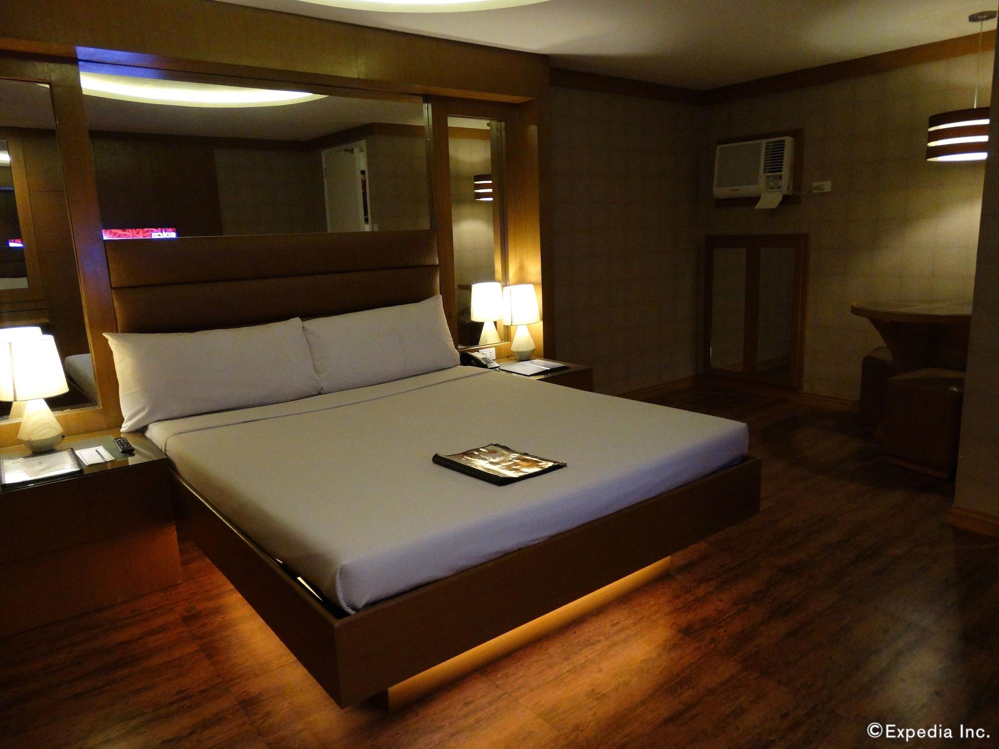 Hotel Ava Cuneta Пасай Екстер'єр фото