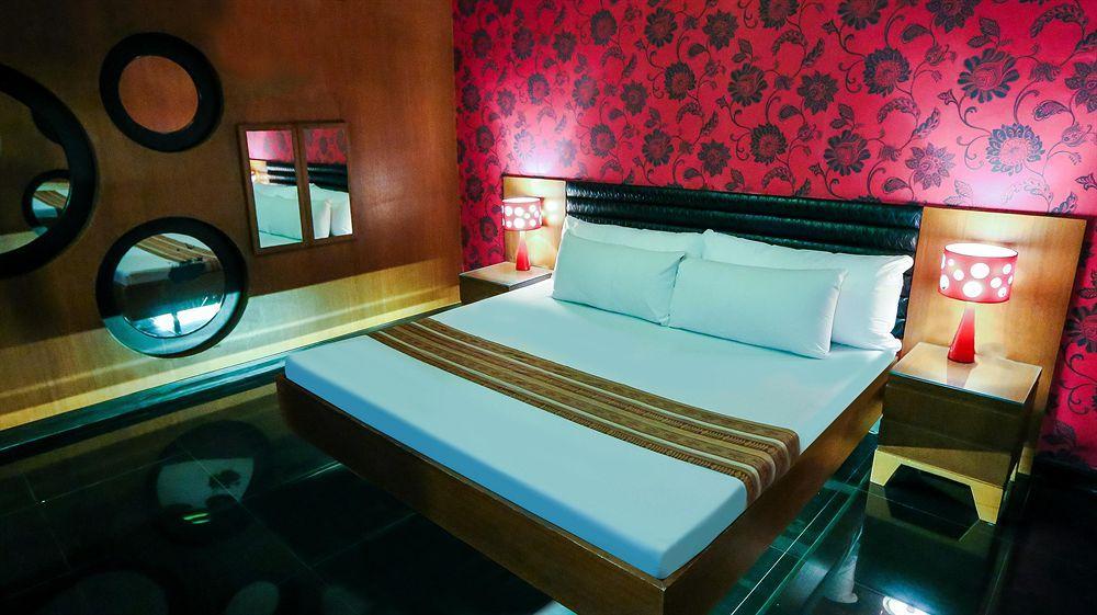 Hotel Ava Cuneta Пасай Екстер'єр фото
