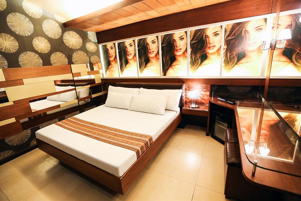 Hotel Ava Cuneta Пасай Екстер'єр фото